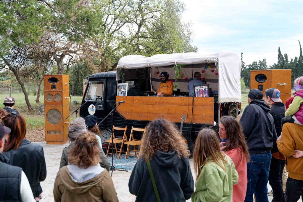 Vinyles Camionnette Sound System